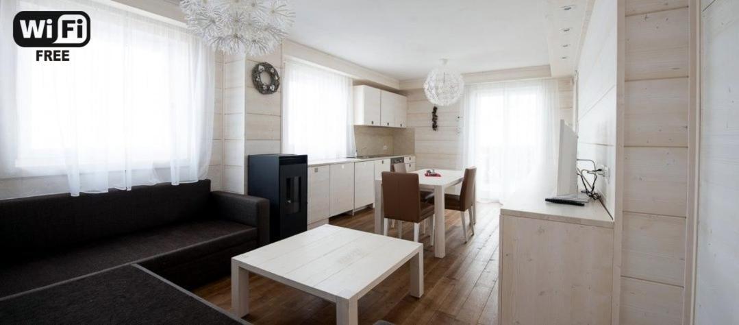 Zoncolan Laugiane Apartment ซุตริโอ ภายนอก รูปภาพ
